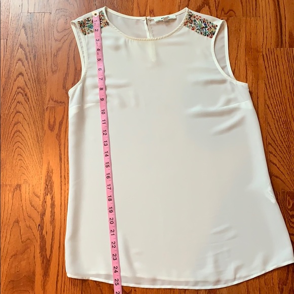 White with Beads Sleeveless Top - Picture 6 of 7